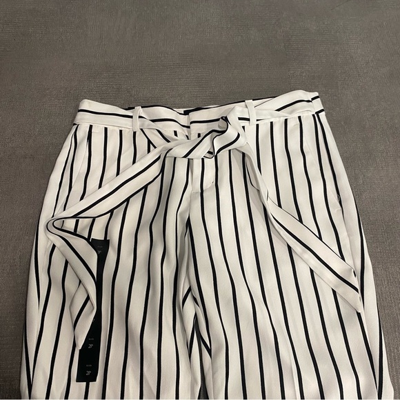 Banana Republic Mid Rise Cropped Wide Leg Pants 2P - Picture 5 of 7